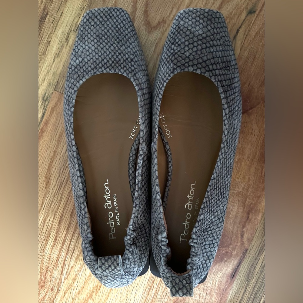 Pedro Anton Soft Gel Women’s Shoes